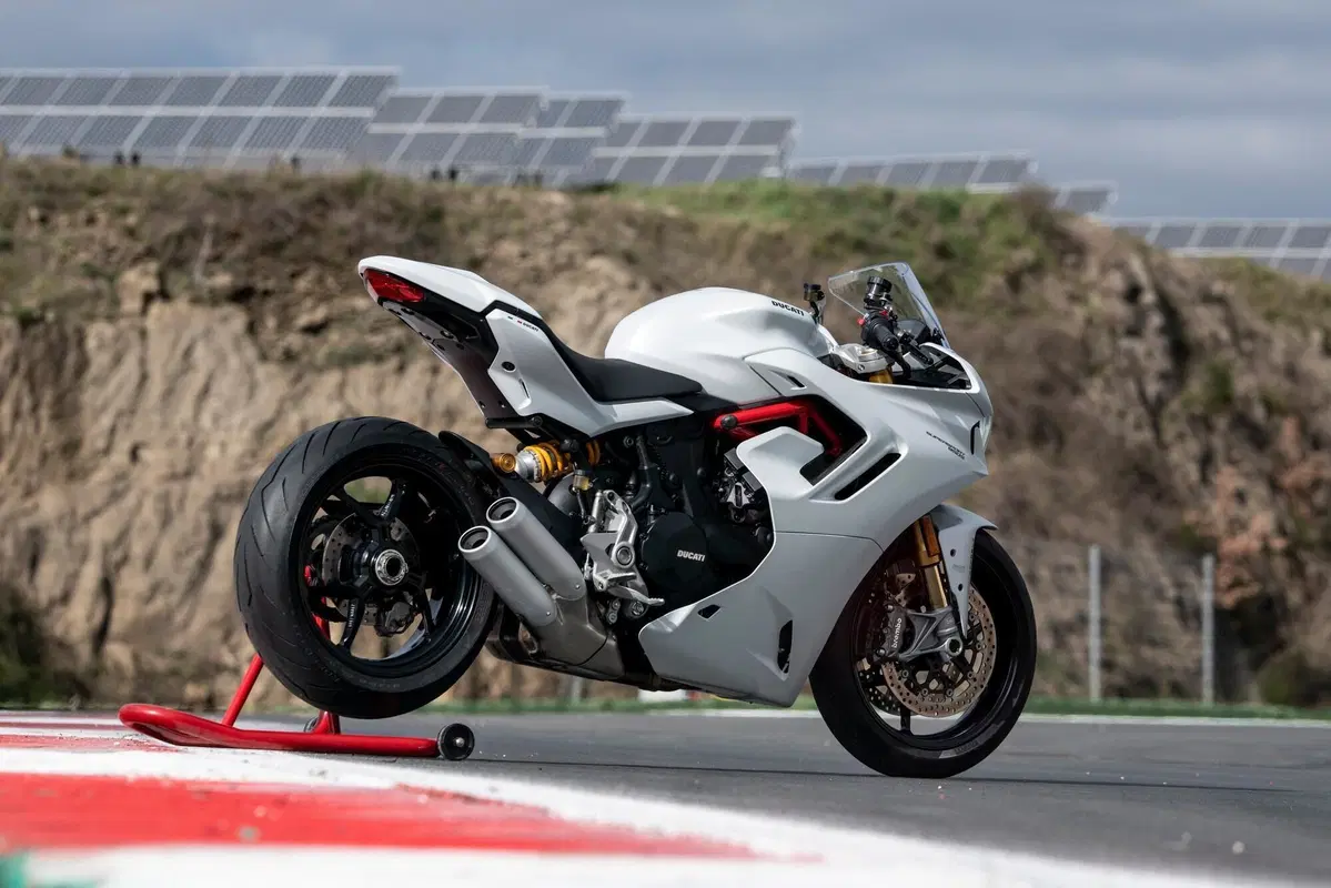 Ducati SuperSport 950 S sportività versatile (3)