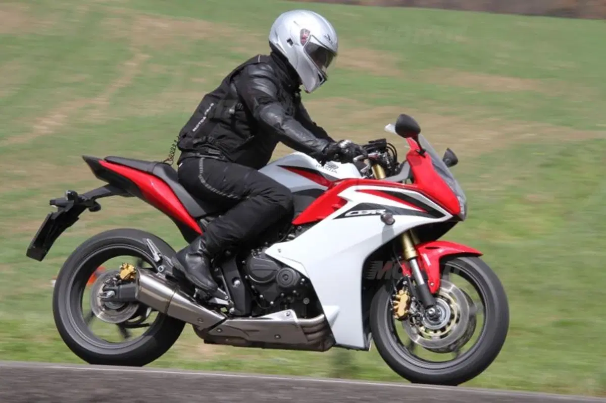 Nuovo Bridgestone T30. Turismo per sport