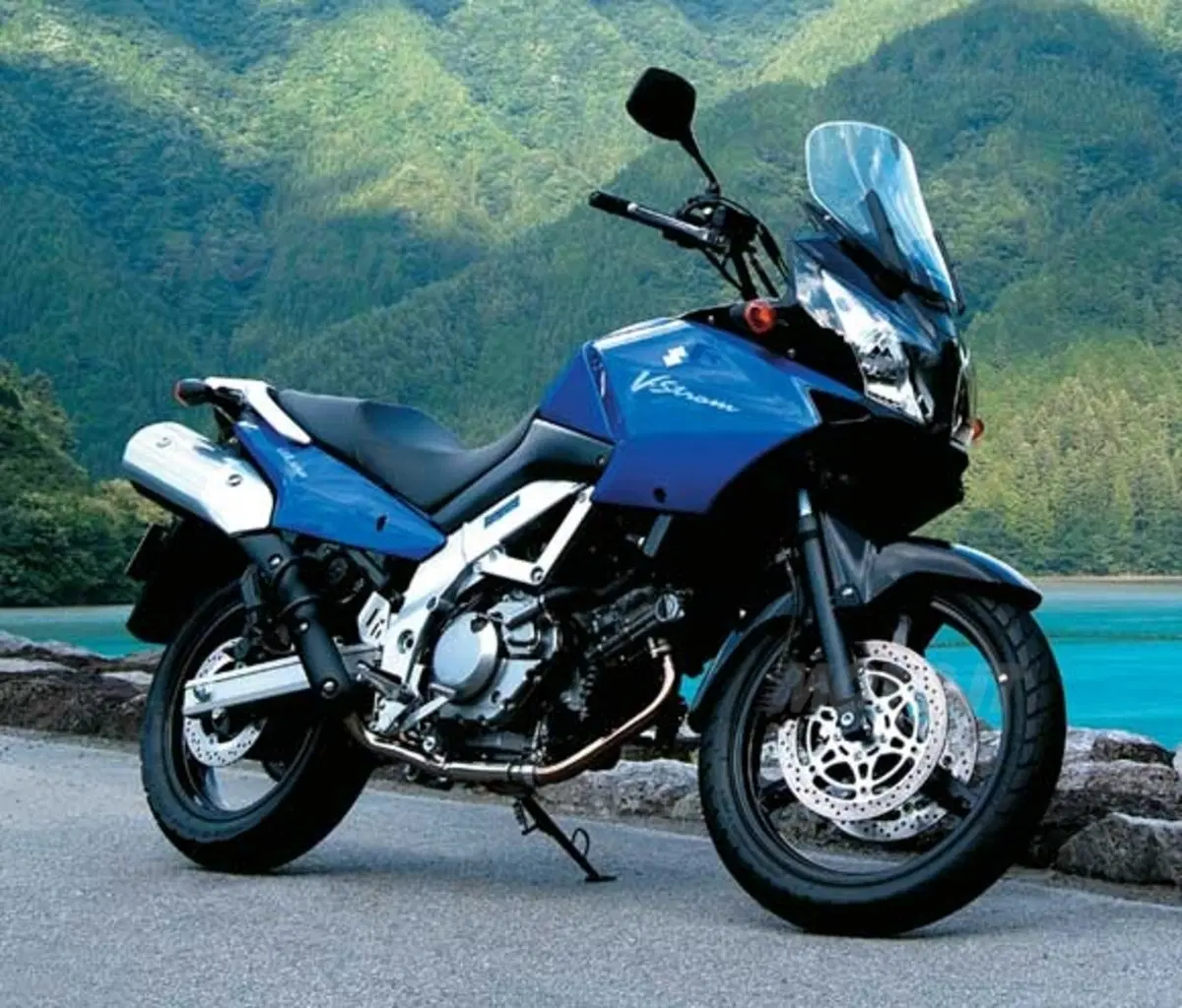 2003: EICMA pullula di novità (11)