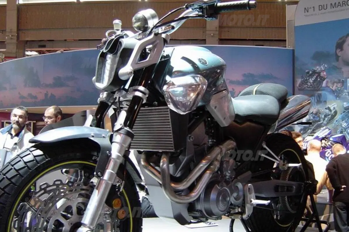 2003: EICMA pullula di novità (17)