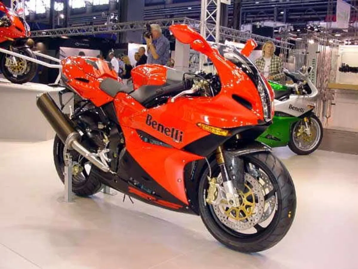 2003: EICMA pullula di novità (23)