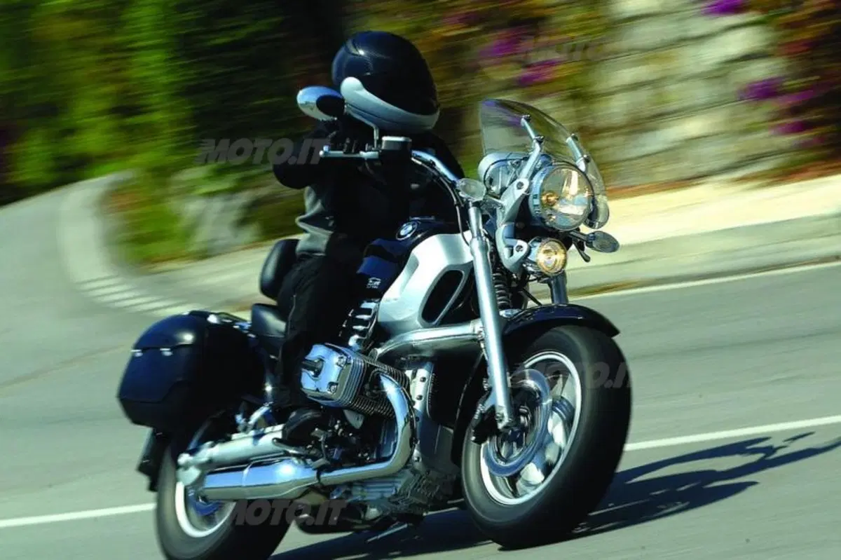 2003: EICMA pullula di novità (24)