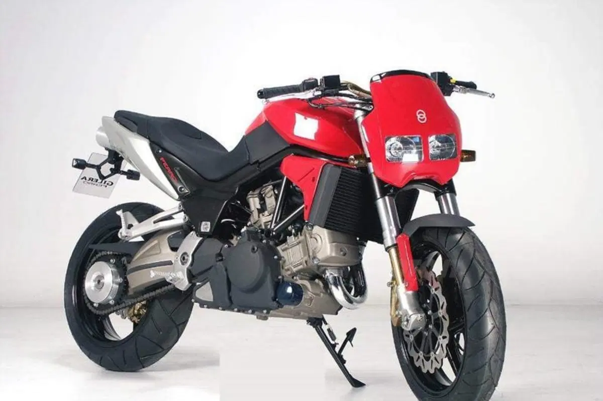 2003: EICMA pullula di novità (30)