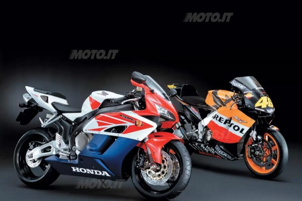 2003: EICMA pullula di novità (33)