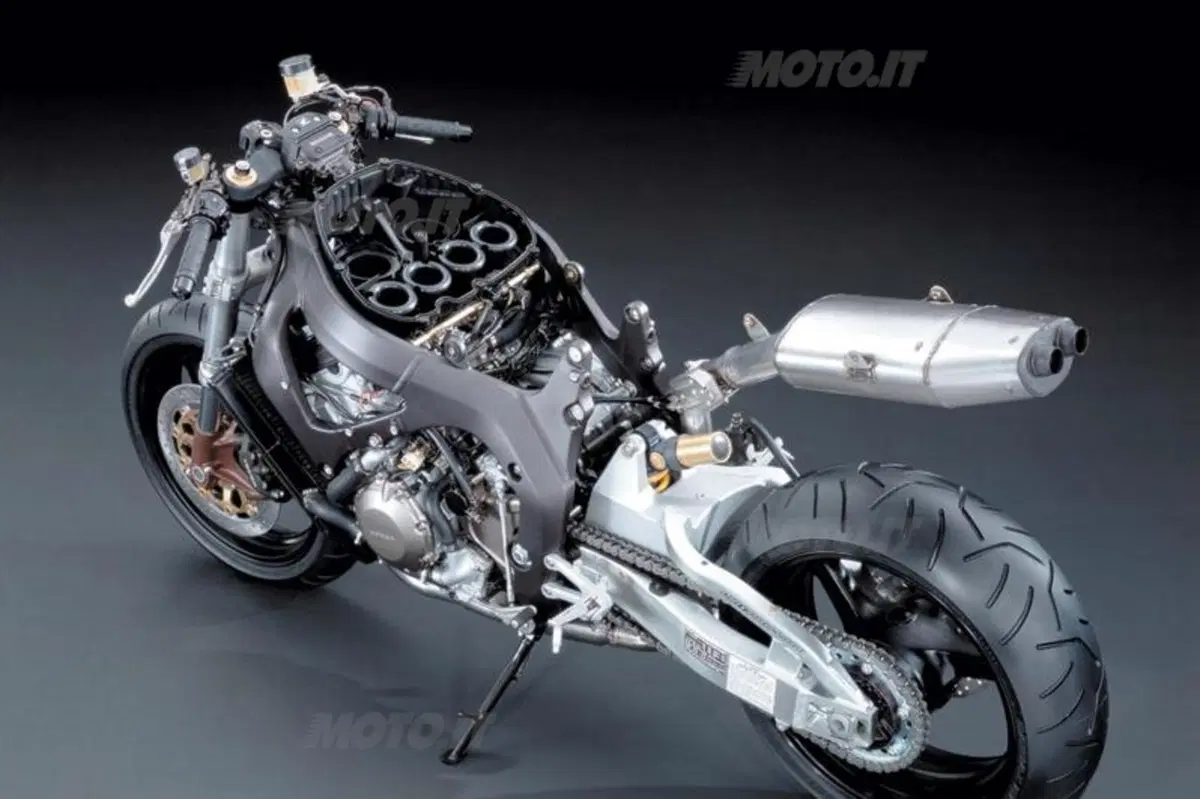 2003: EICMA pullula di novità (34)