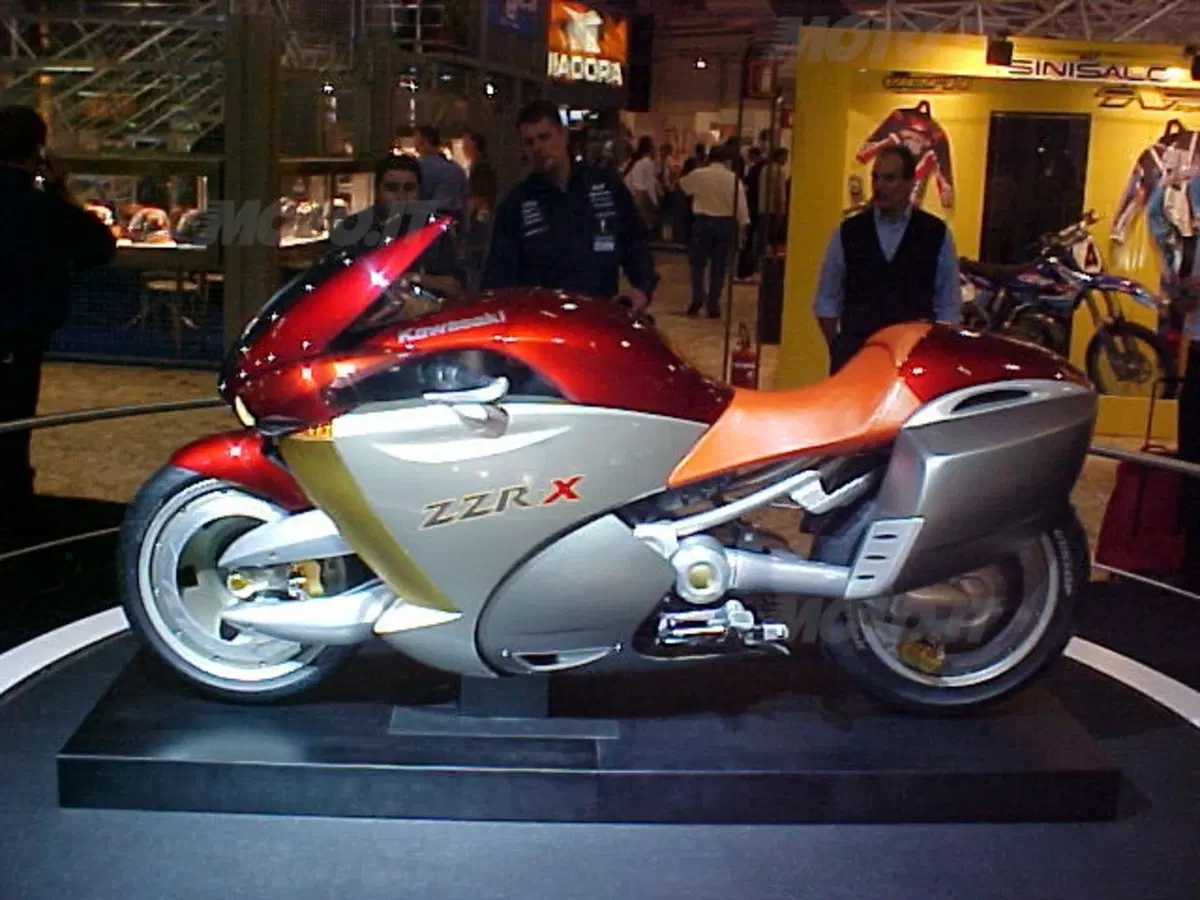 2003: EICMA pullula di novità (39)