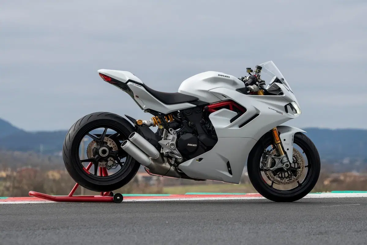 Ducati SuperSport 950 S sportività versatile (3)