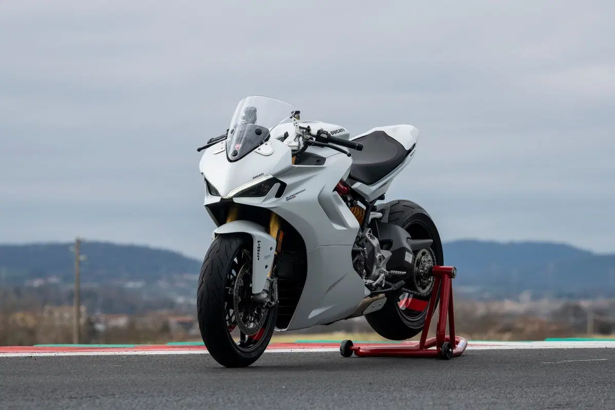 Ducati SuperSport 950 S sportività versatile (4)