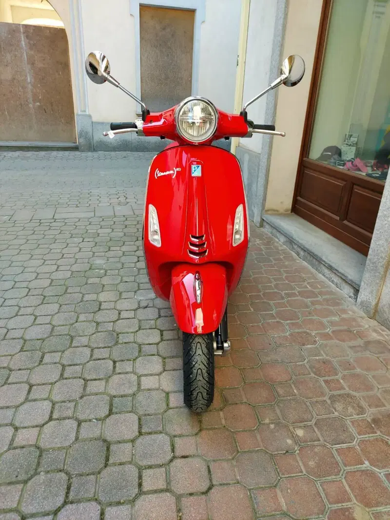 Vespa Primavera 125 RED (2025 - 26) (3)