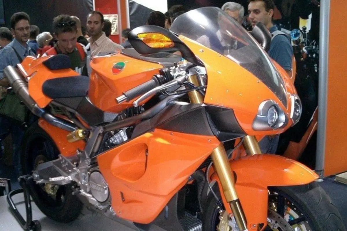 2003: EICMA pullula di novità (42)
