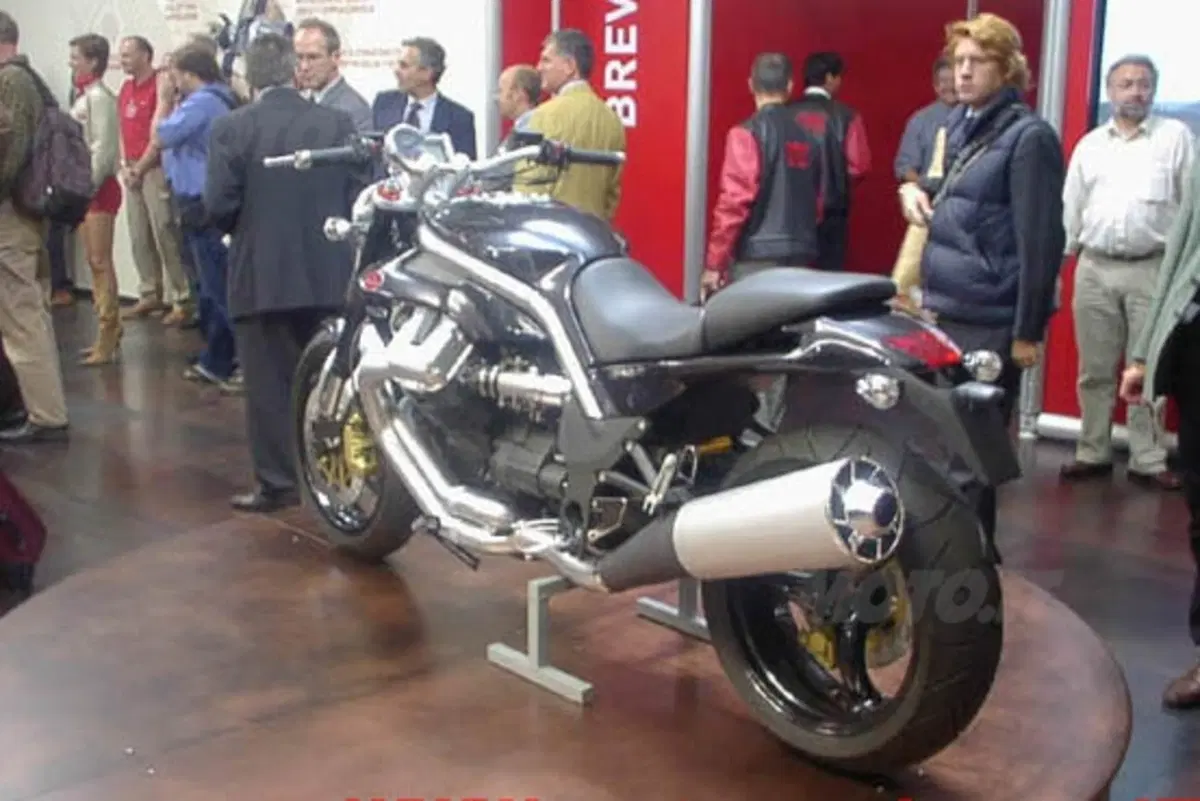 2003: EICMA pullula di novità (51)