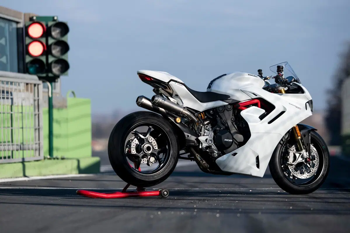 Ducati SuperSport 950 S sportività versatile