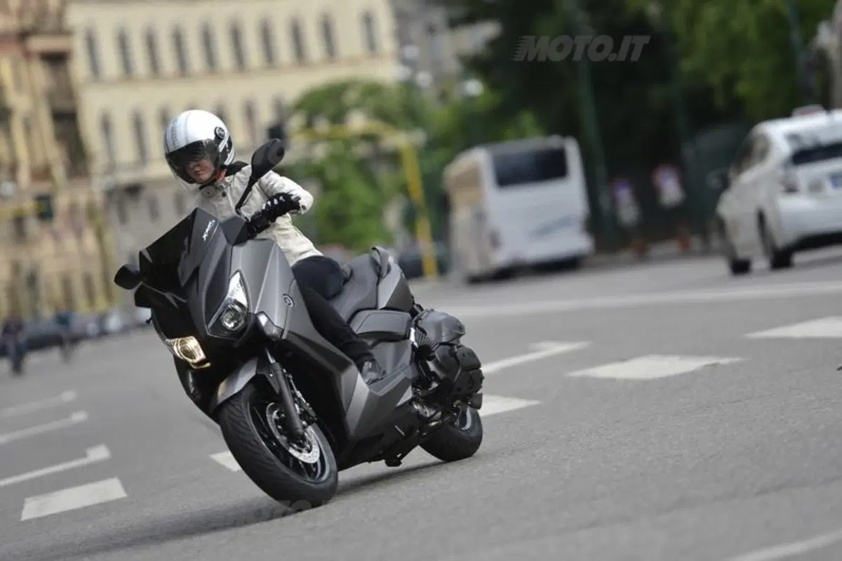 Yamaha X-Max 400