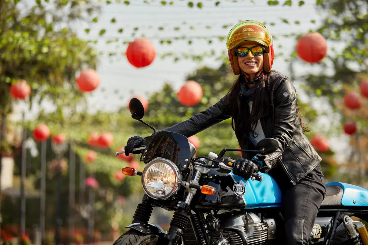 Royal Enfield: Continental GT 650 e Interceptor 650, omologazione Euro 5 e 10 nuove colorazioni (3)