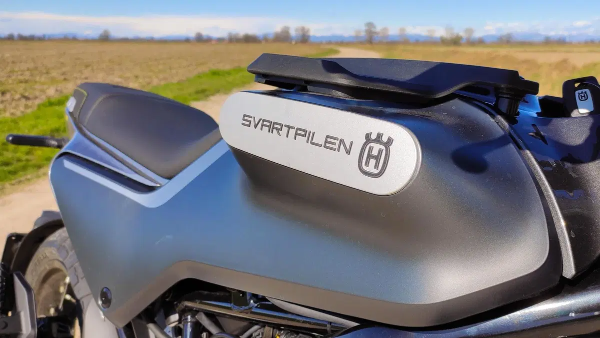 Husqvarna Svartpilen 125 TEST 2021 (4)