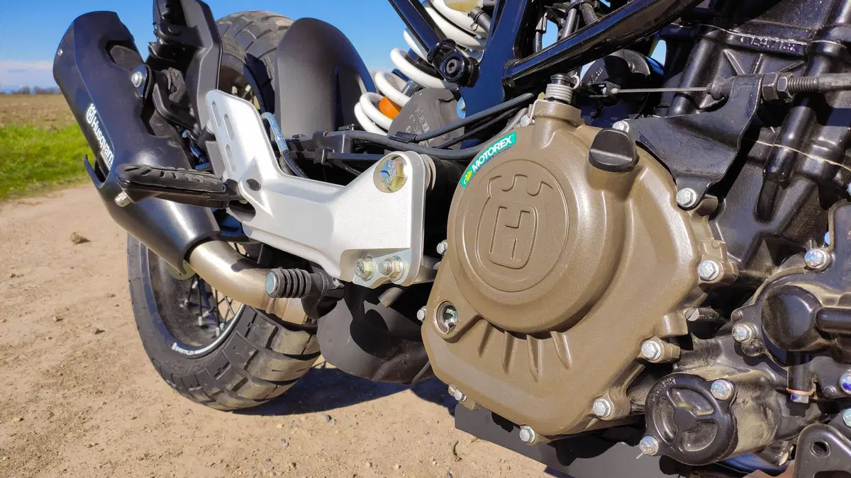 Husqvarna Svartpilen 125 TEST 2021 (7)
