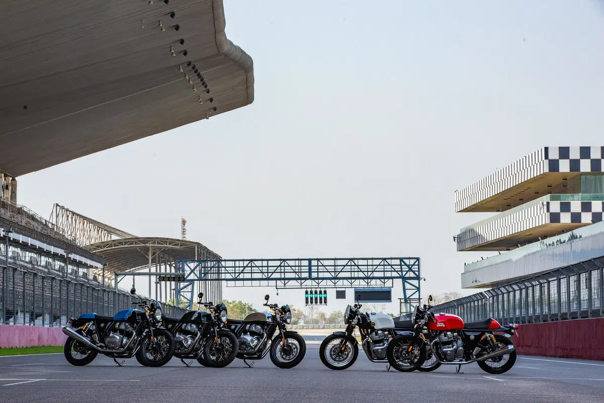 Royal Enfield: Continental GT 650 e Interceptor 650, omologazione Euro 5 e 10 nuove colorazioni (8)