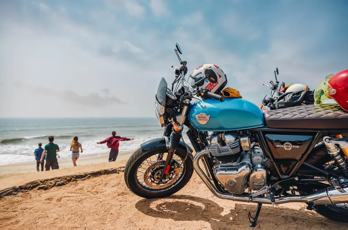 Royal Enfield: Continental GT 650 e Interceptor 650, omologazione Euro 5 e 10 nuove colorazioni (9)