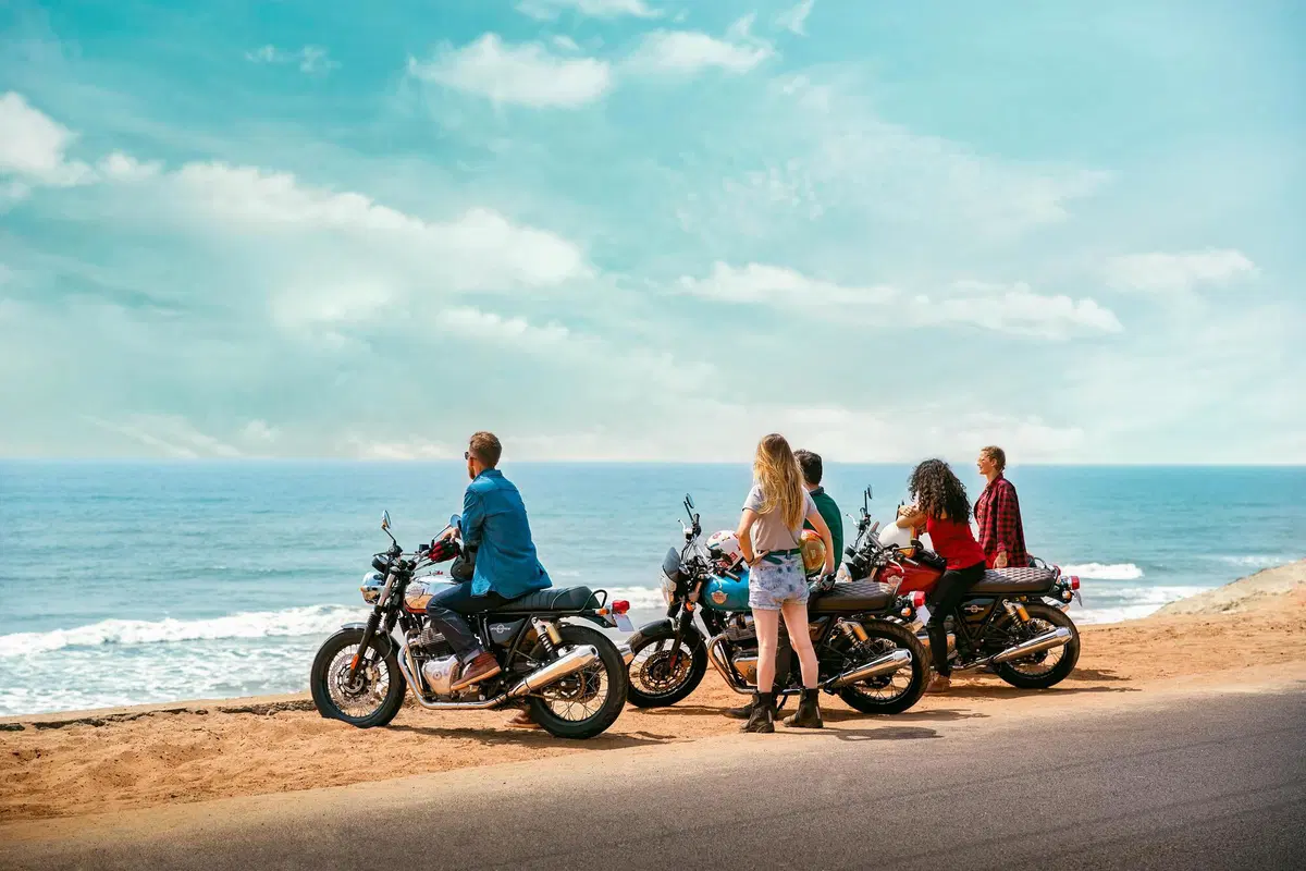 Royal Enfield: Continental GT 650 e Interceptor 650, omologazione Euro 5 e 10 nuove colorazioni (10)