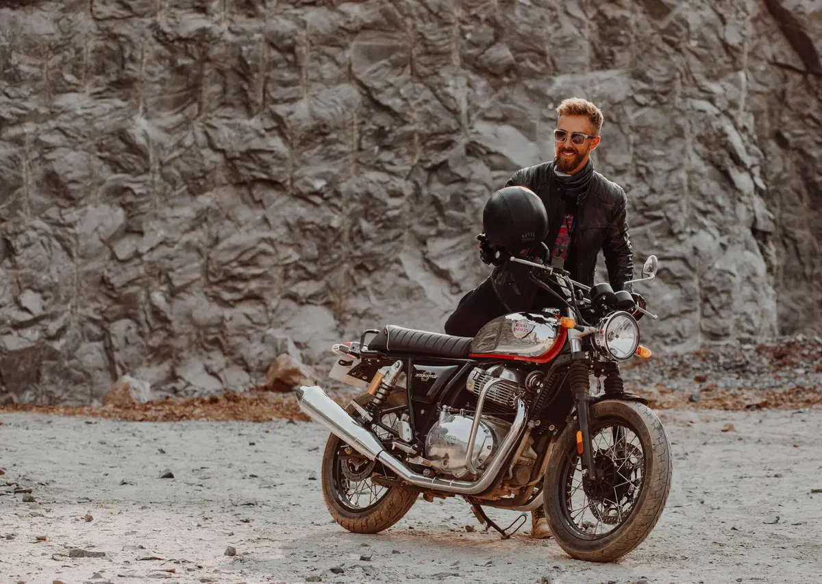 Royal Enfield: Continental GT 650 e Interceptor 650, omologazione Euro 5 e 10 nuove colorazioni (11)