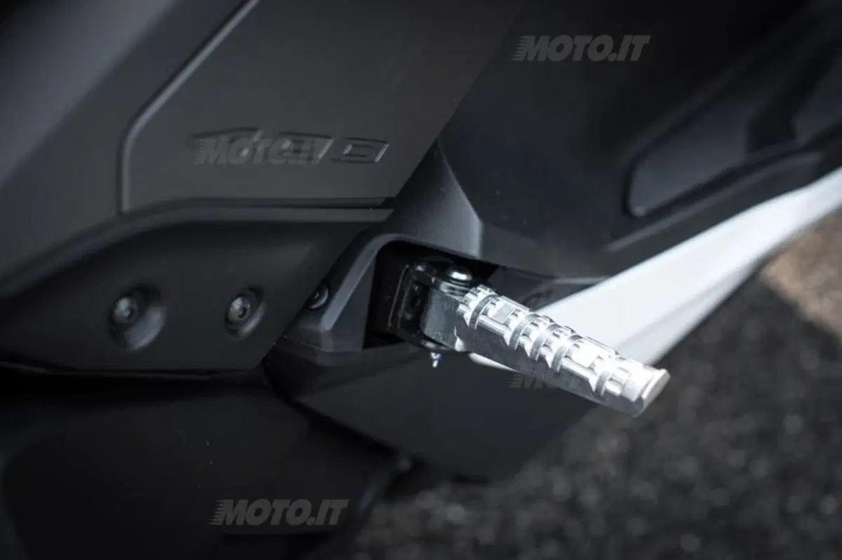 Yamaha X-Max 400 (32)
