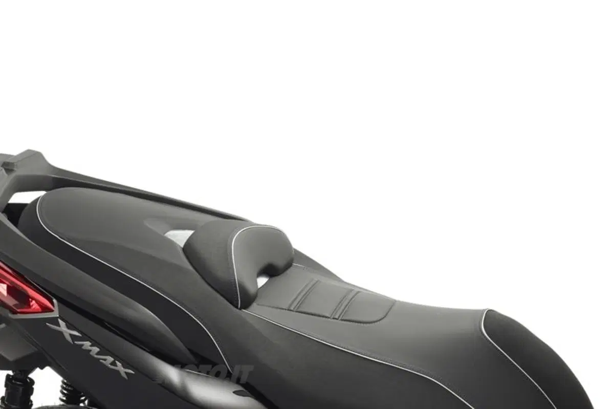 Yamaha X-Max 400 (48)