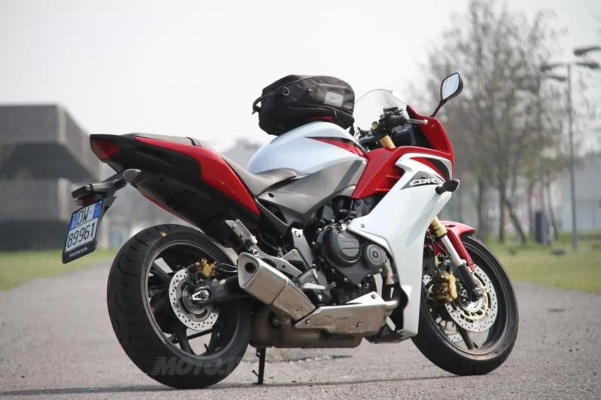 Tre borse GIVI Xstream in prova (5)