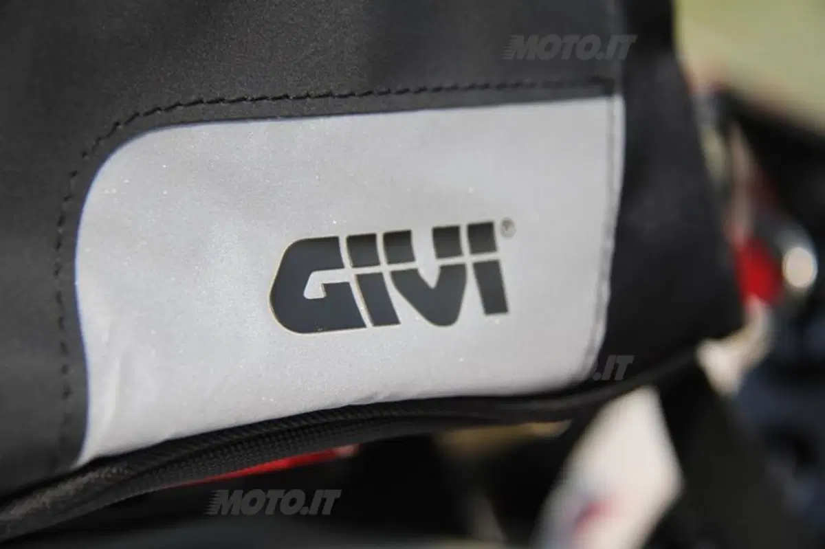 Tre borse GIVI Xstream in prova (13)