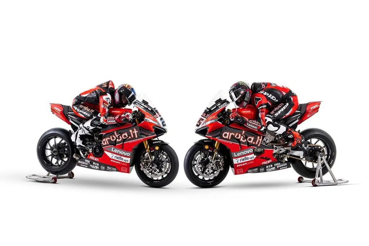 Presentato il team Aruba Ducati SBK 2021 (4)