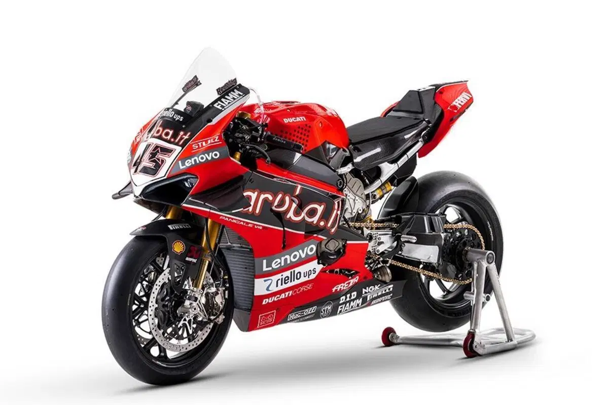 Presentato il team Aruba Ducati SBK 2021 (2)