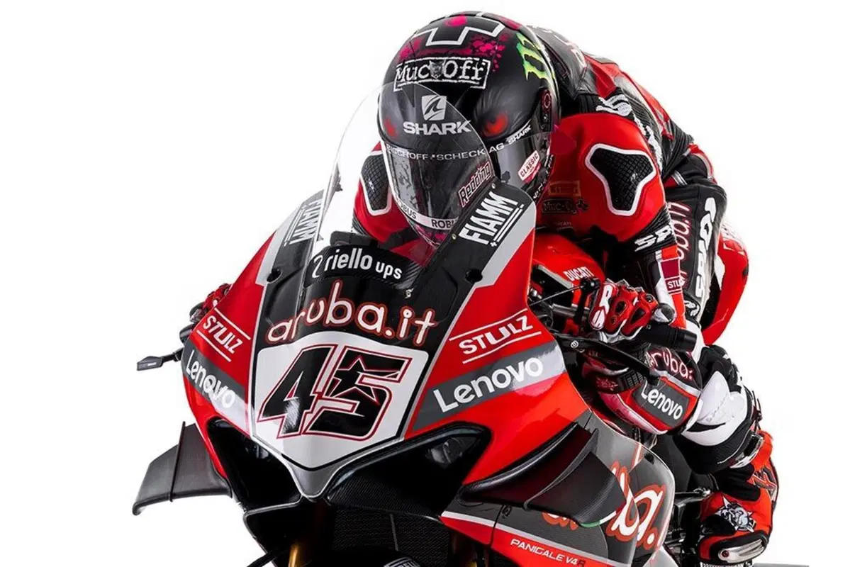 Presentato il team Aruba Ducati SBK 2021 (5)