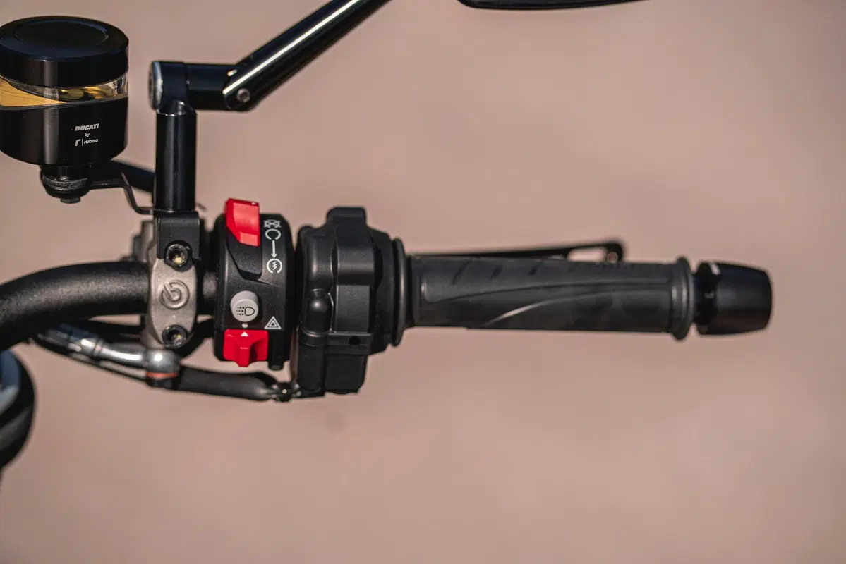 Ducati Monster 2021: svolta epocale (8)