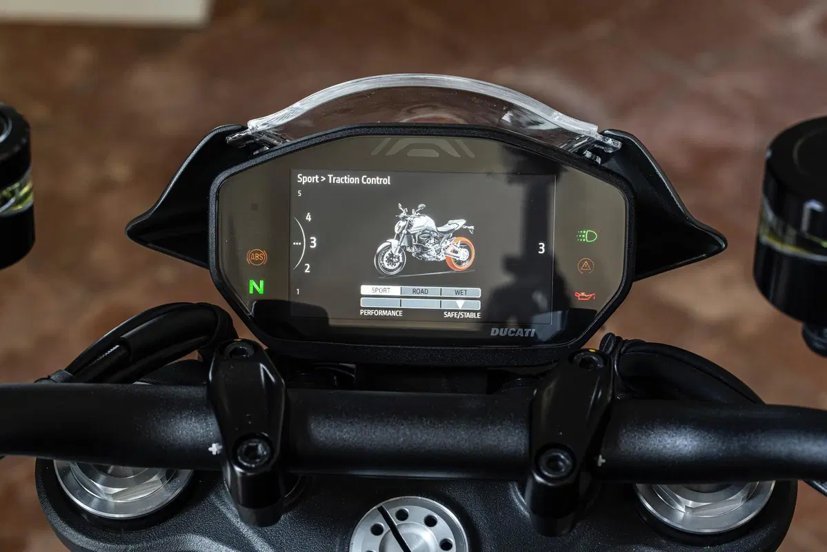Ducati Monster 2021: svolta epocale (8)