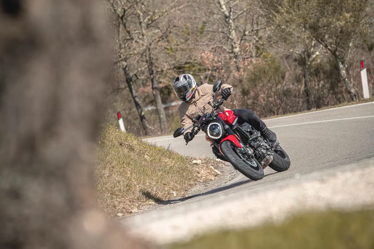 Ducati Monster 2021: svolta epocale (2)