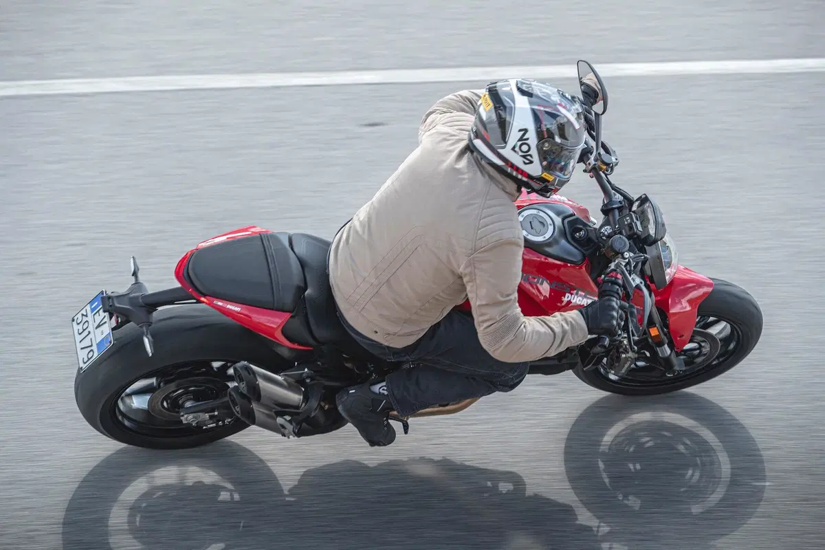 Ducati Monster 2021: svolta epocale (7)