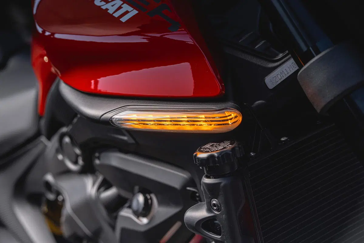 Ducati Monster 2021: svolta epocale (14)