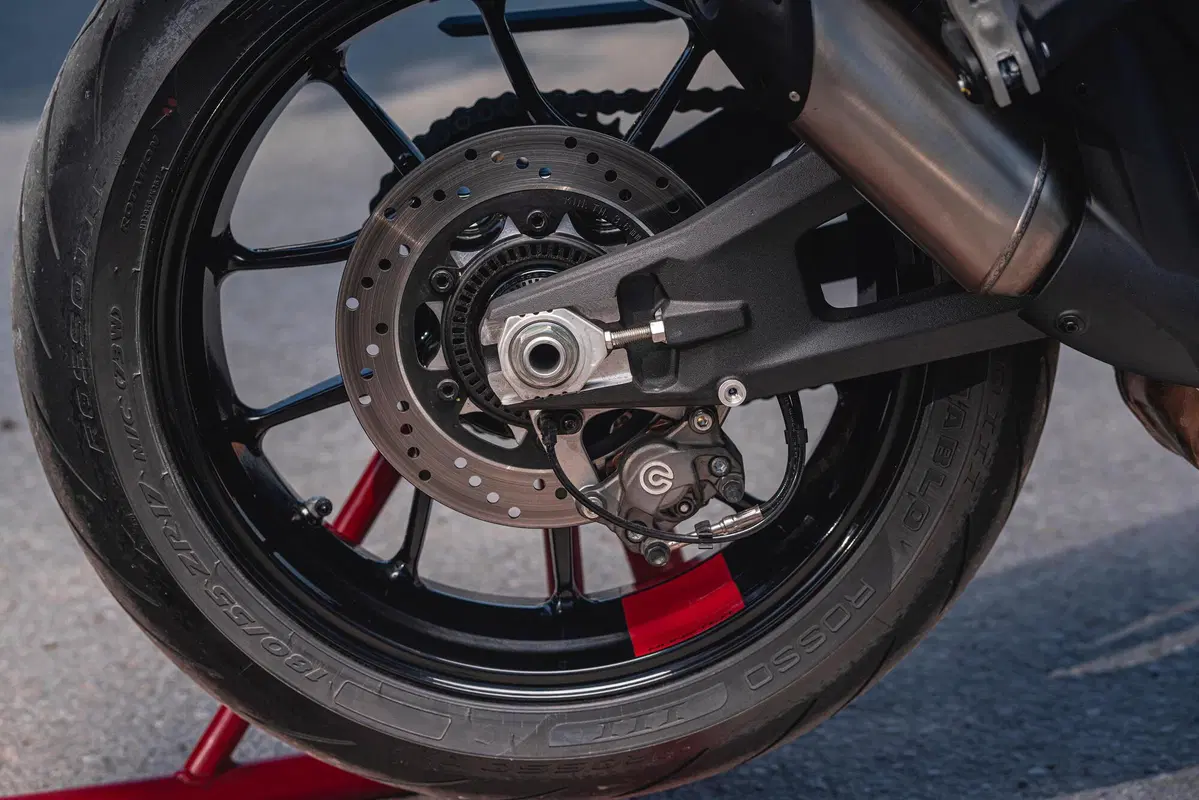 Ducati Monster 2021: svolta epocale (23)