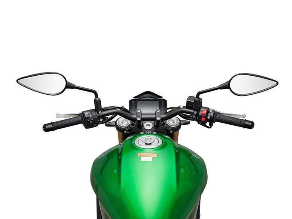 Benelli 752 S (2022 - 24) (3)