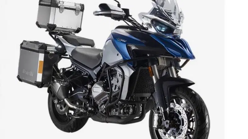 E' pronta la QJ 750-7. Anticipa la TRK 800?