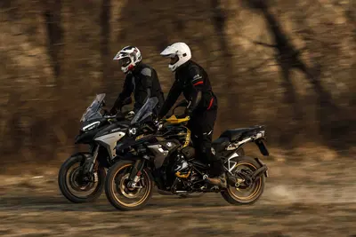 BMW R1250GS VS Ducati Multistrada V4S: maxienduro italiana o tedesca?