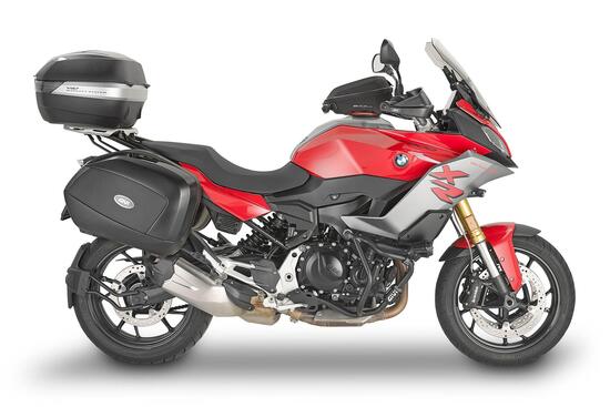 GIVI: allestimenti per la BMW F900XR