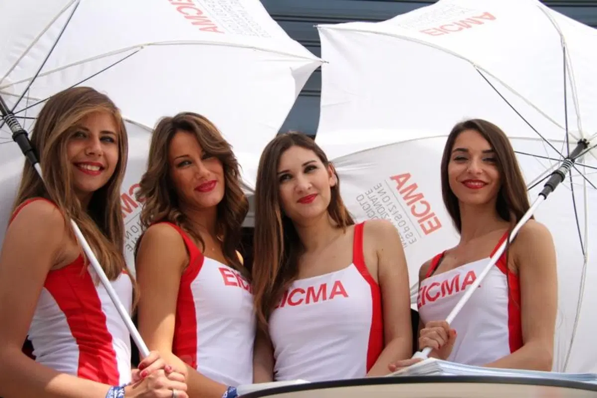 SBK Monza. Le ombrelline del GP d'Italia (11)