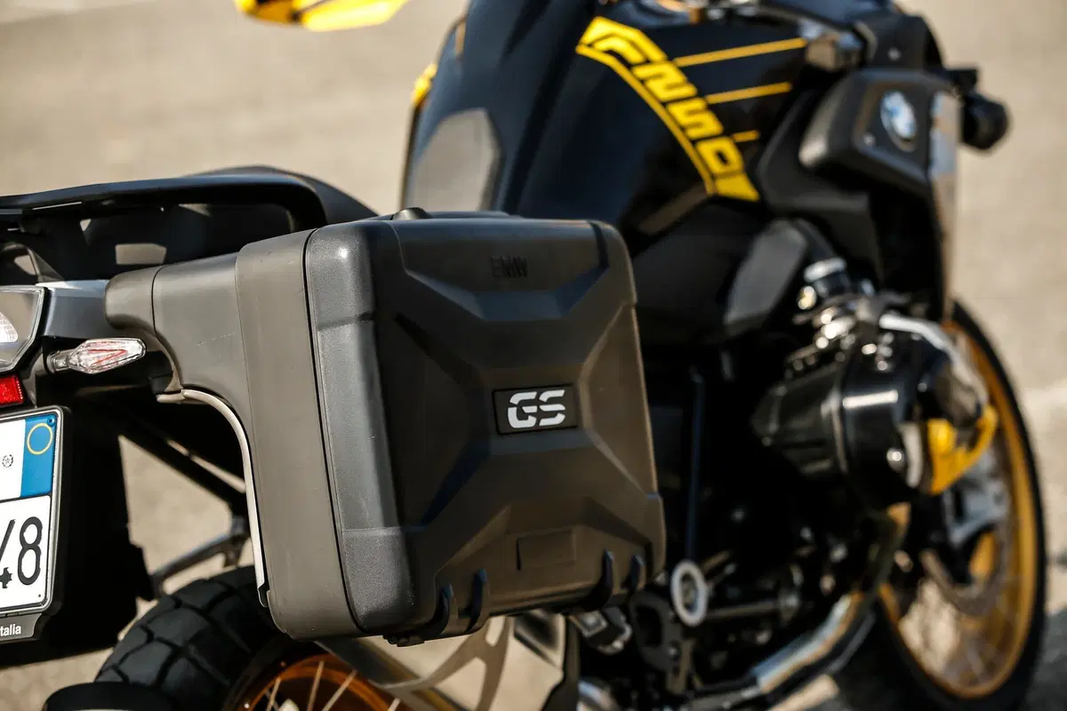 BMW R1250GS VS Ducati Multistrada V4S: maxienduro italiana o tedesca? (9)
