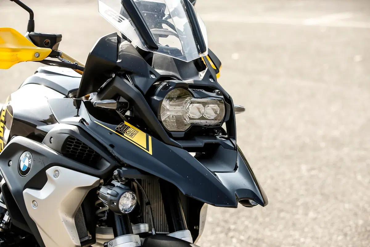 BMW R1250GS VS Ducati Multistrada V4S: maxienduro italiana o tedesca? (5)