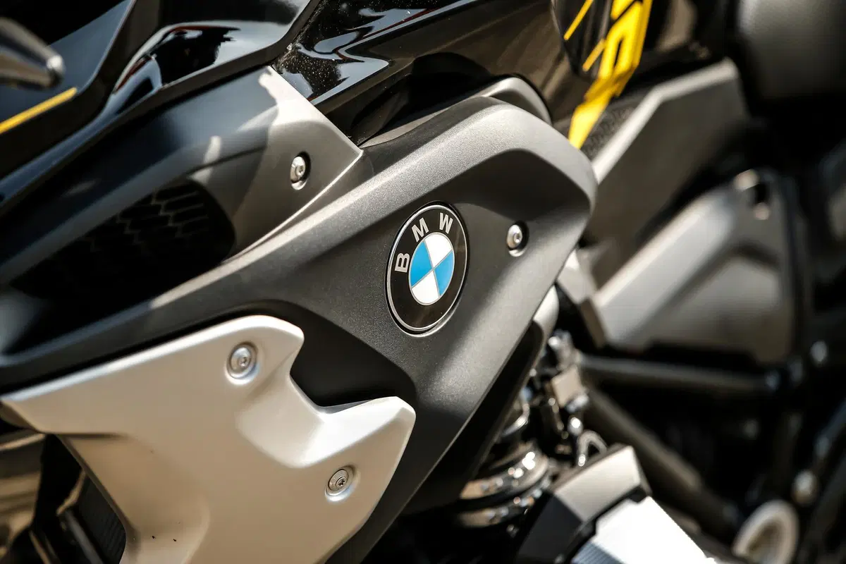 BMW R1250GS VS Ducati Multistrada V4S: maxienduro italiana o tedesca? (21)