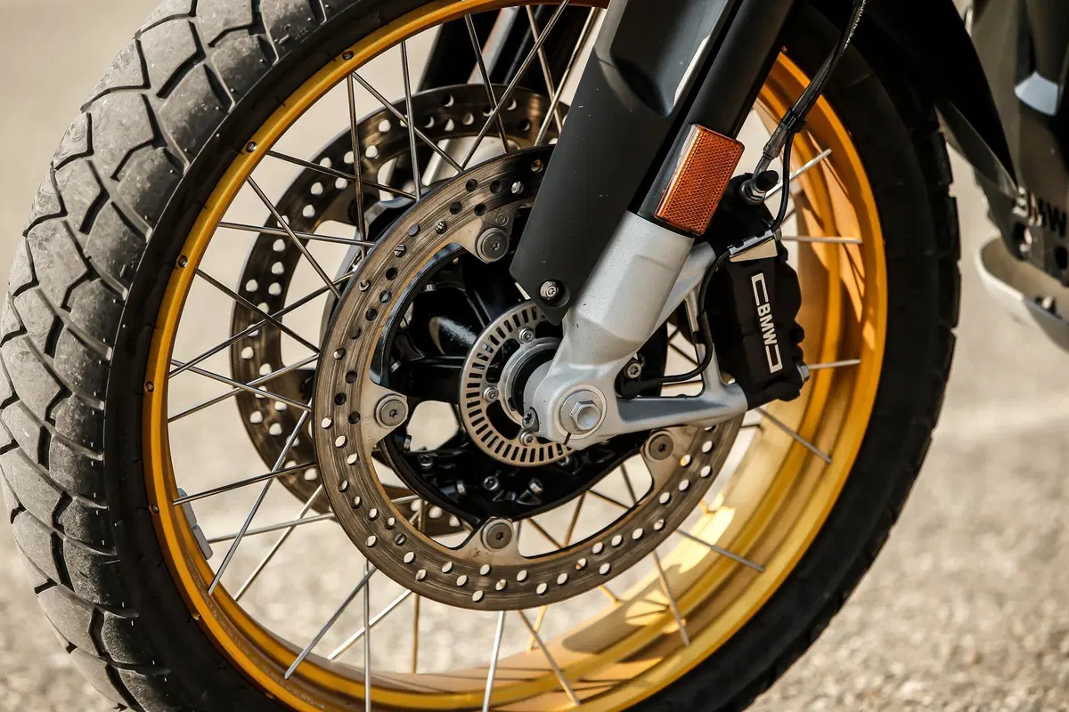 BMW R1250GS VS Ducati Multistrada V4S: maxienduro italiana o tedesca? (36)