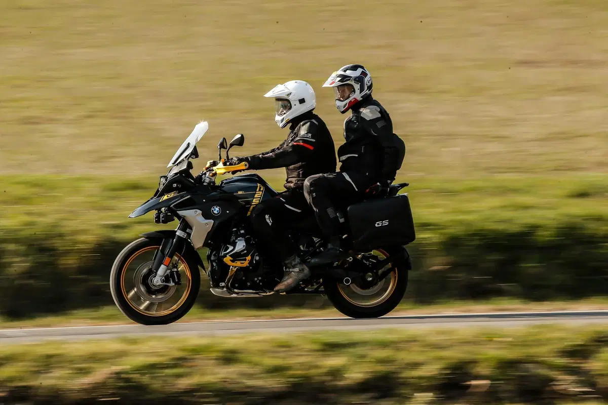 BMW R1250GS VS Ducati Multistrada V4S: maxienduro italiana o tedesca?