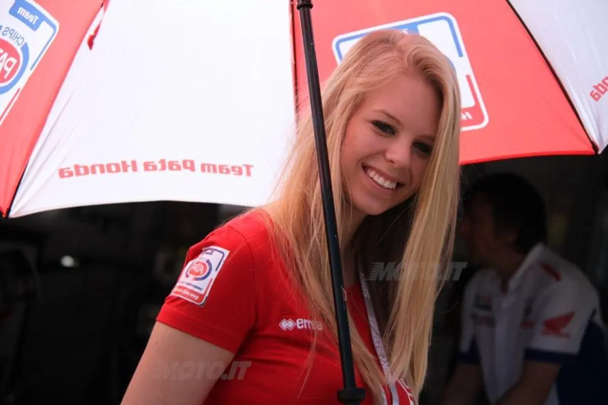 SBK Monza. Le ombrelline del GP d'Italia (16)