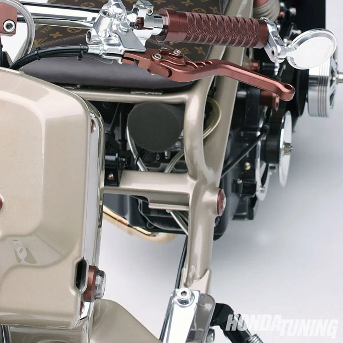 Rucksters-BTX Industries: Honda Zoomer LV Project