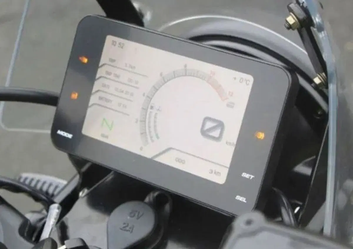 Royal Enfield nuova? Ah no... è la Hanway G30 (3)